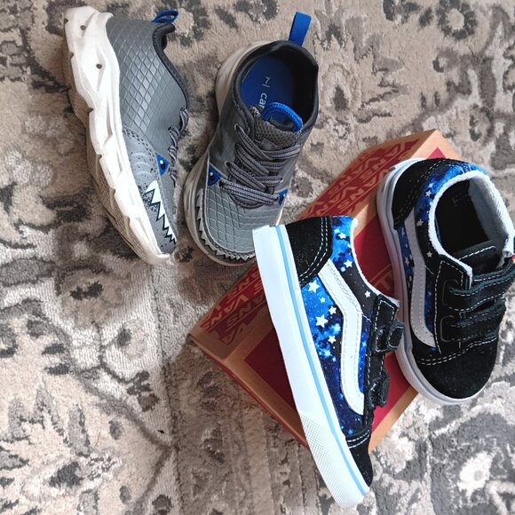 Bundle of 2 sz 7 toddler sneakers vans carters light up glow in dark euc - Picture 8 of 8